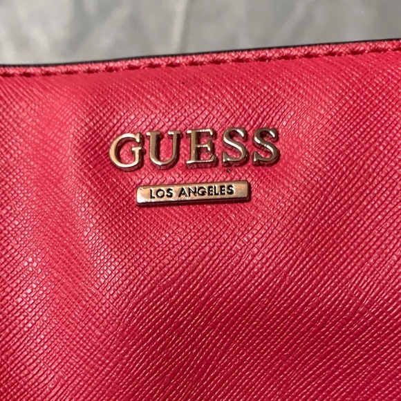 ♥️ Red “Guess” Bag ♥️ - Picture 2 of 4